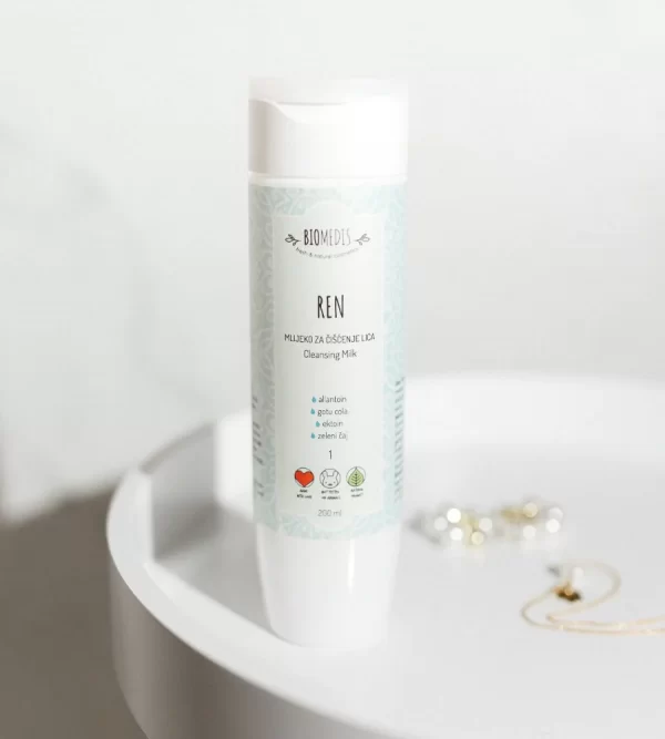 Biomedis REN mlijeko za čišćenje lica 200 ml